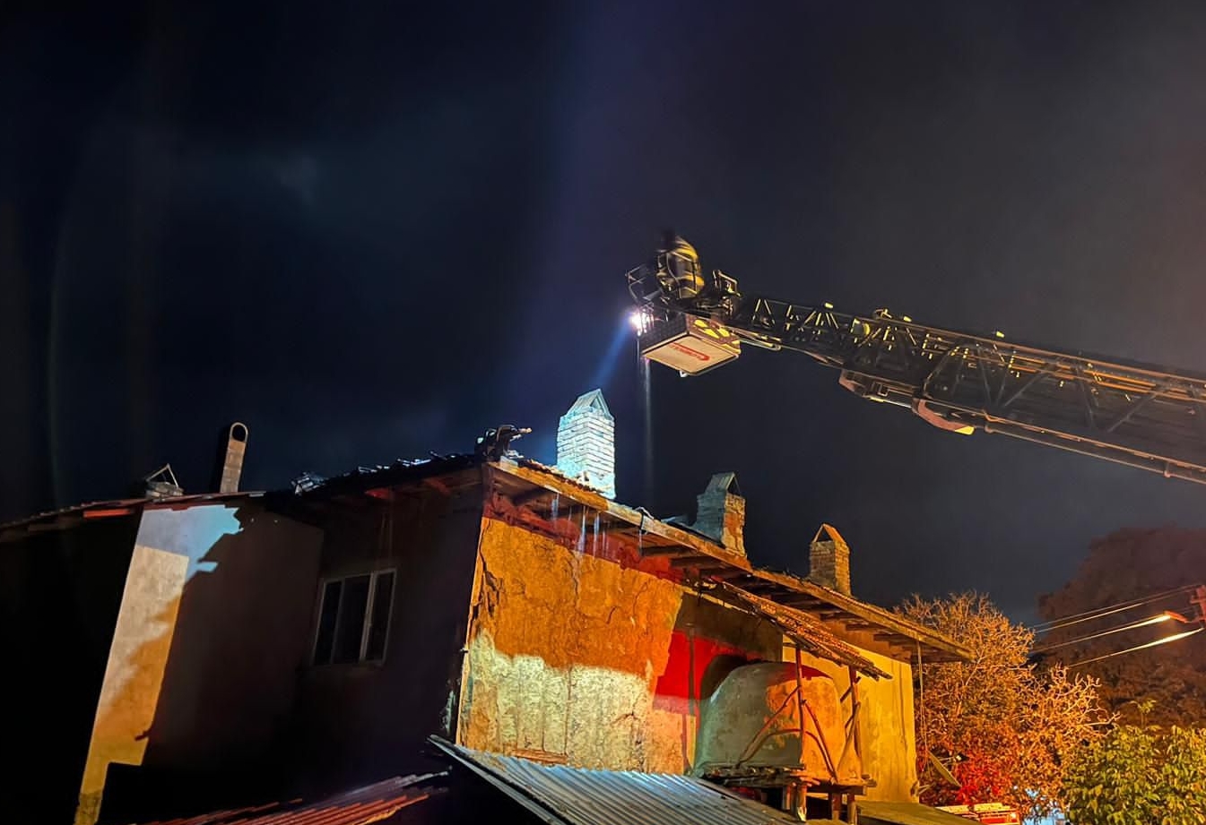 A A 20251106 39638413 39638412 U S A K T A Y I L D I R I M D U S E N E V I N C A T I S I N D A C I K A N Y A N G I N S O N D U R U L D U