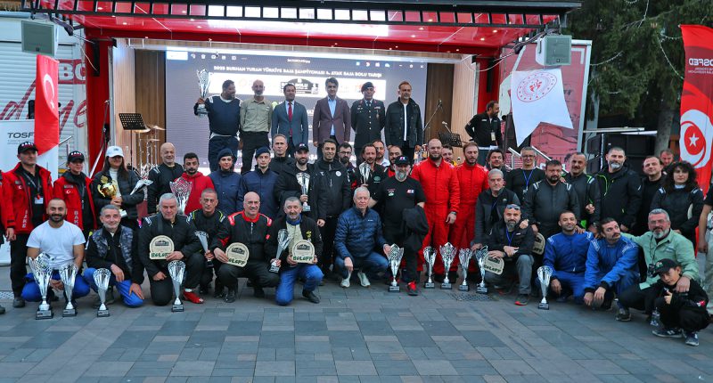 B A J A B O L U O T O M O B I L Podyum 800X430