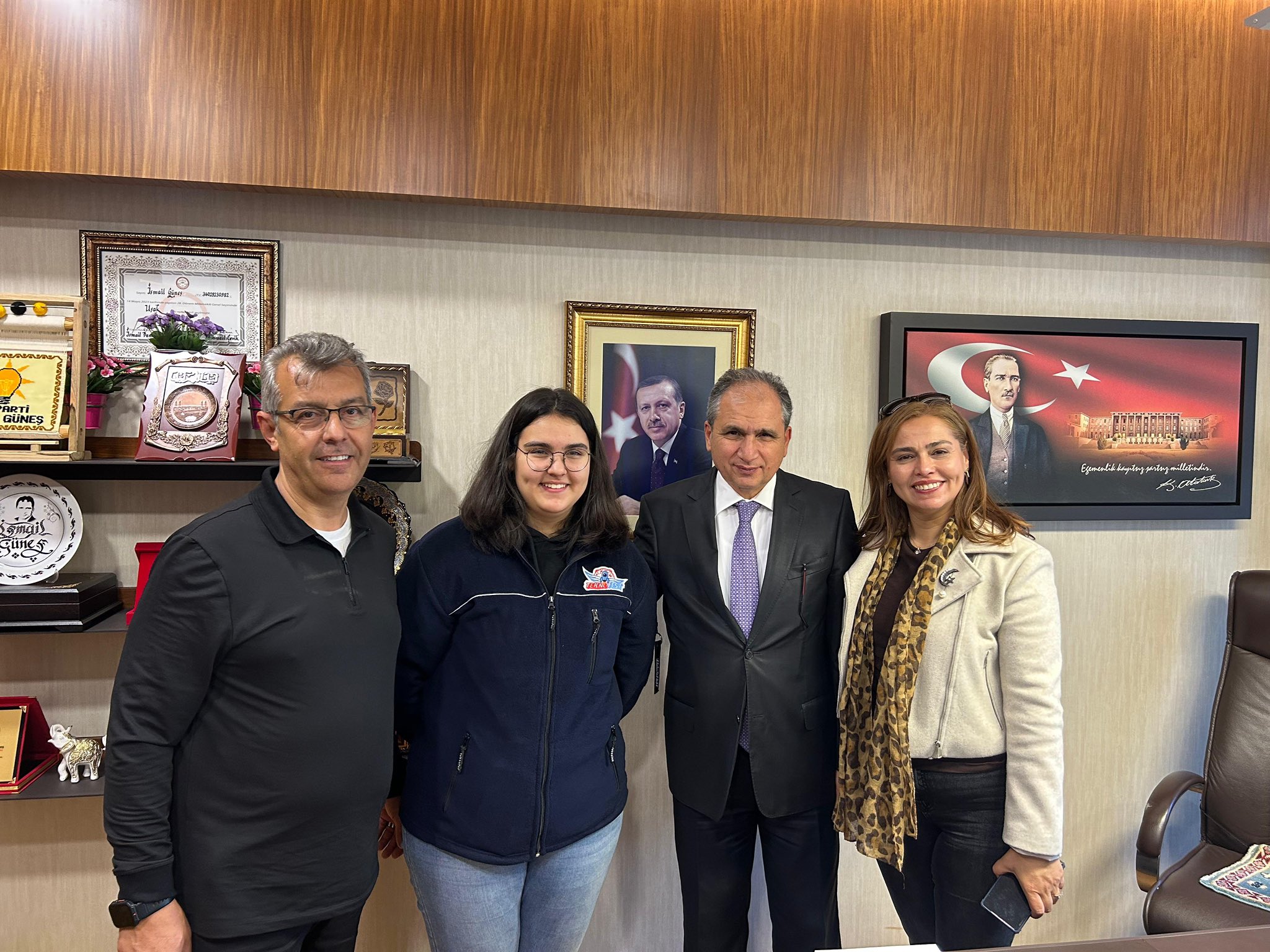 G5P O Zr L Xg A A8Kvw