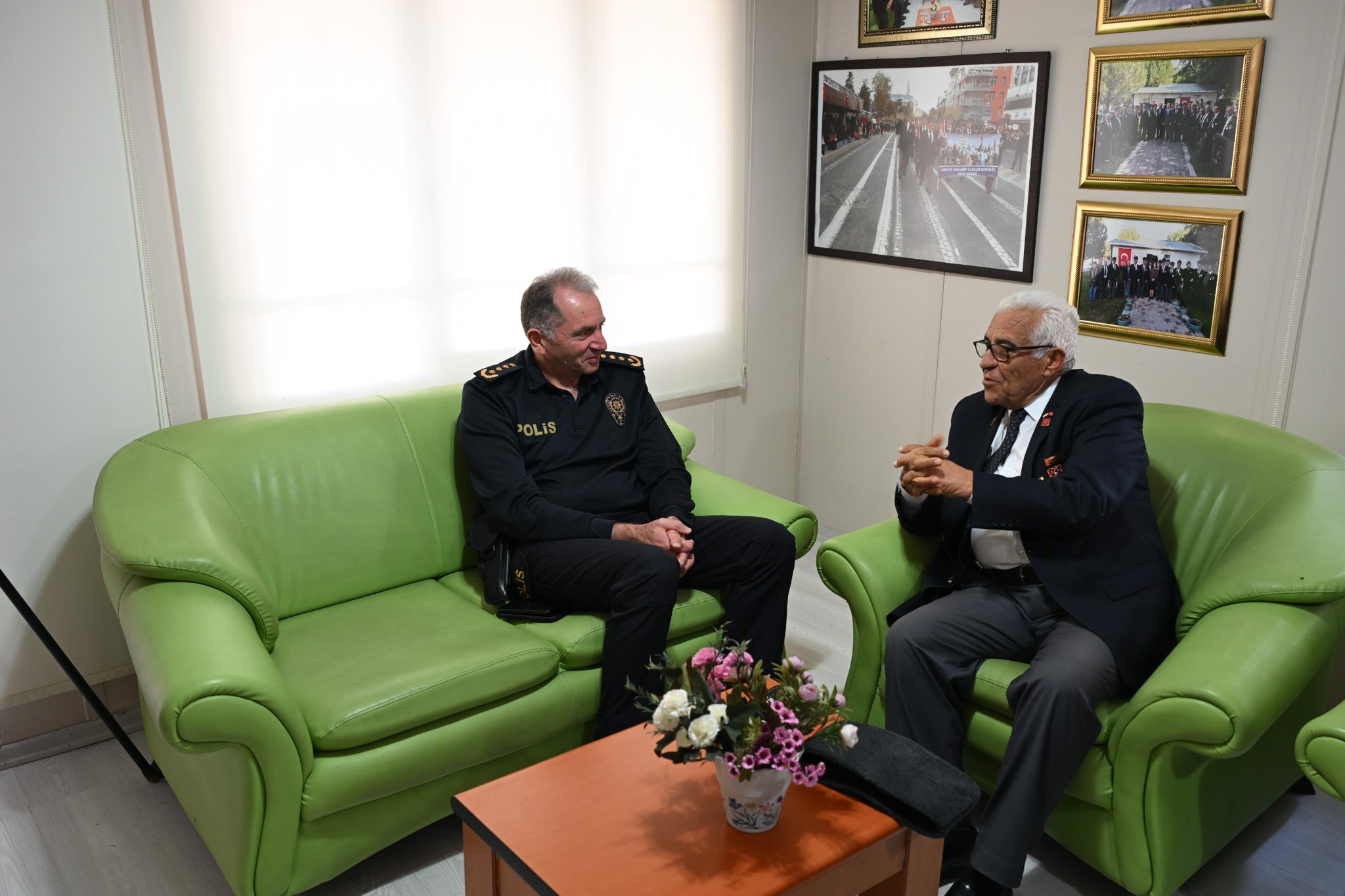 G6 S Uwow W U A A Ocj1