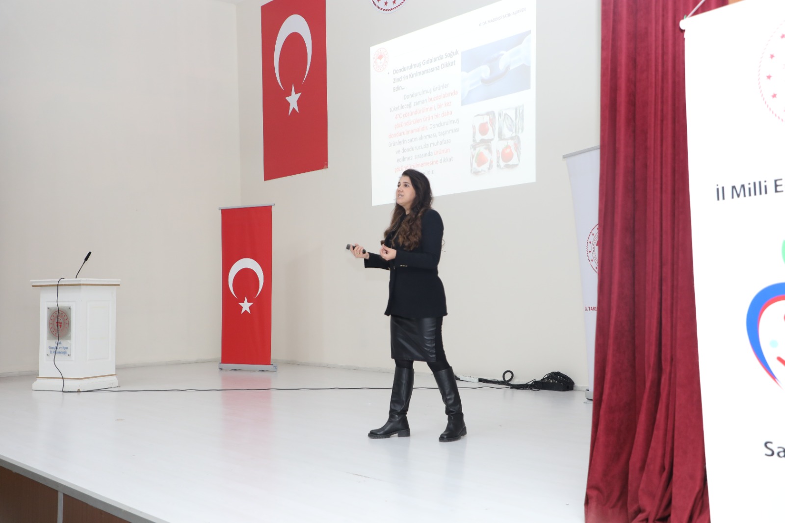 G6R9 Nbx X Q A Ak Uf Q