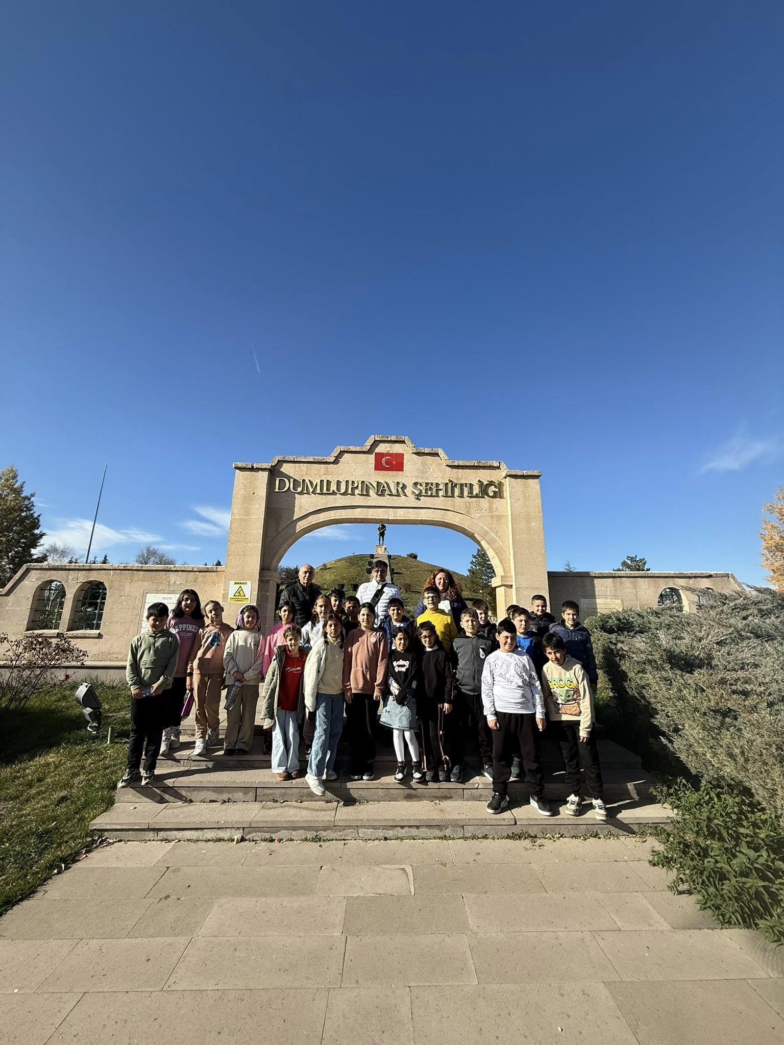 592104070 2555840978133672 1748690441932402750 N