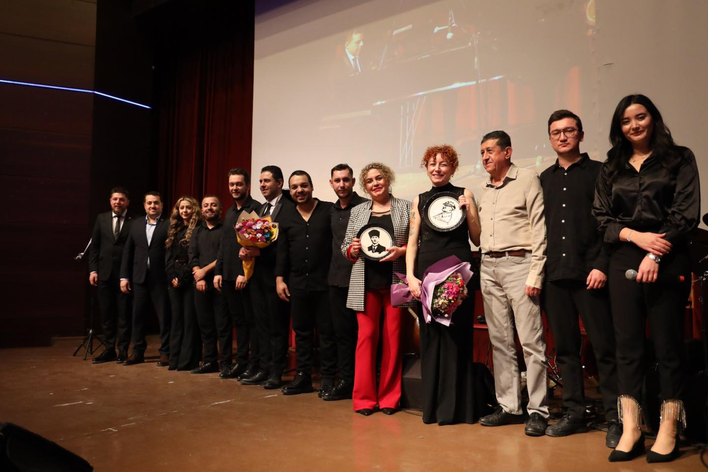 592213140 1459520878843318 7172280879519396384 N