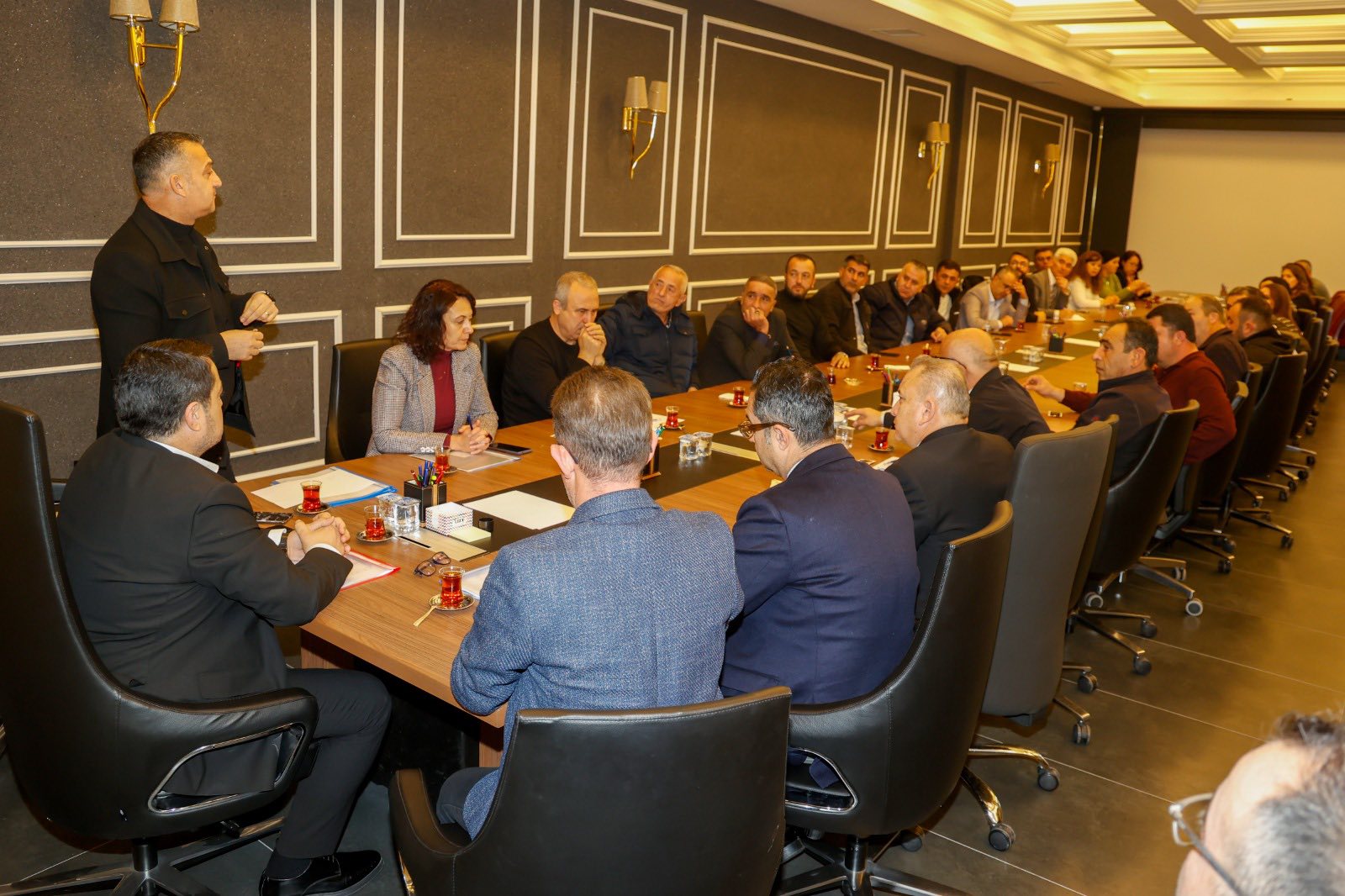 592397131 1169159838691289 6203302981151513889 N