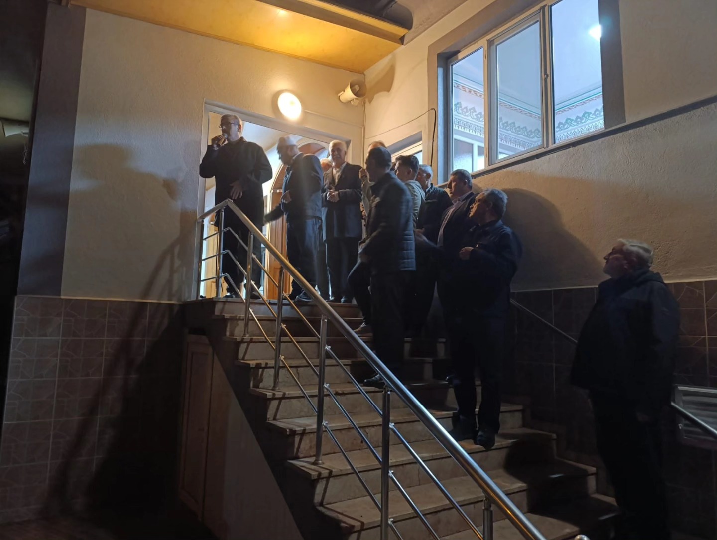 592456371 122158847102627851 7875271669172406661 N