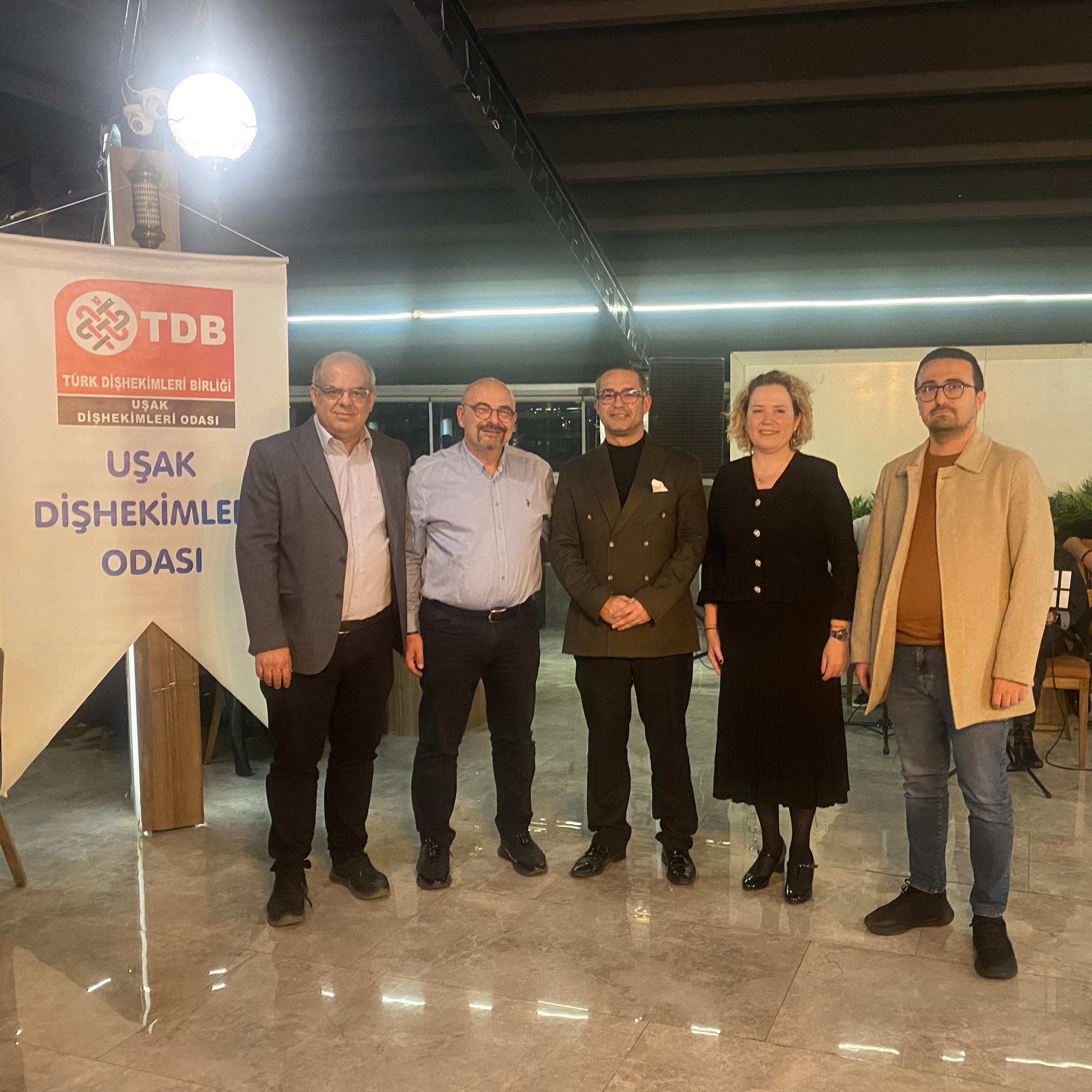 593286721 4332304150390031 4041369736802733384 N