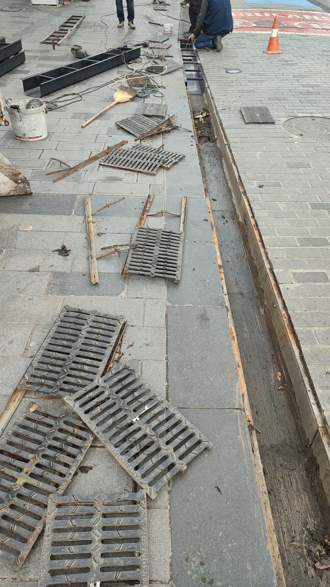 597248143 1452621520196742 1761047903385029881 N