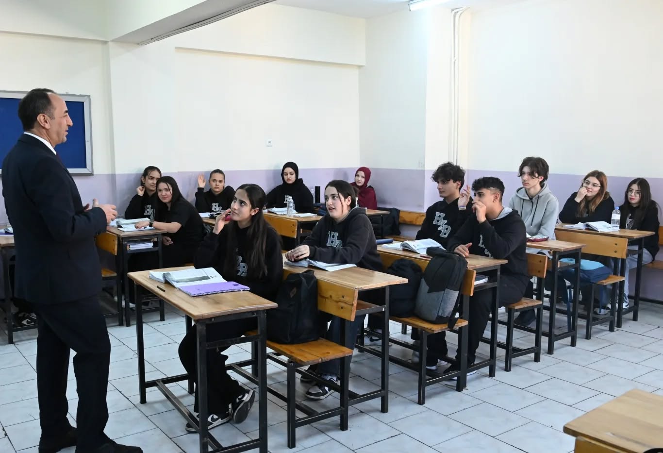 598934948 18146234308431364 8965584867910433470 N