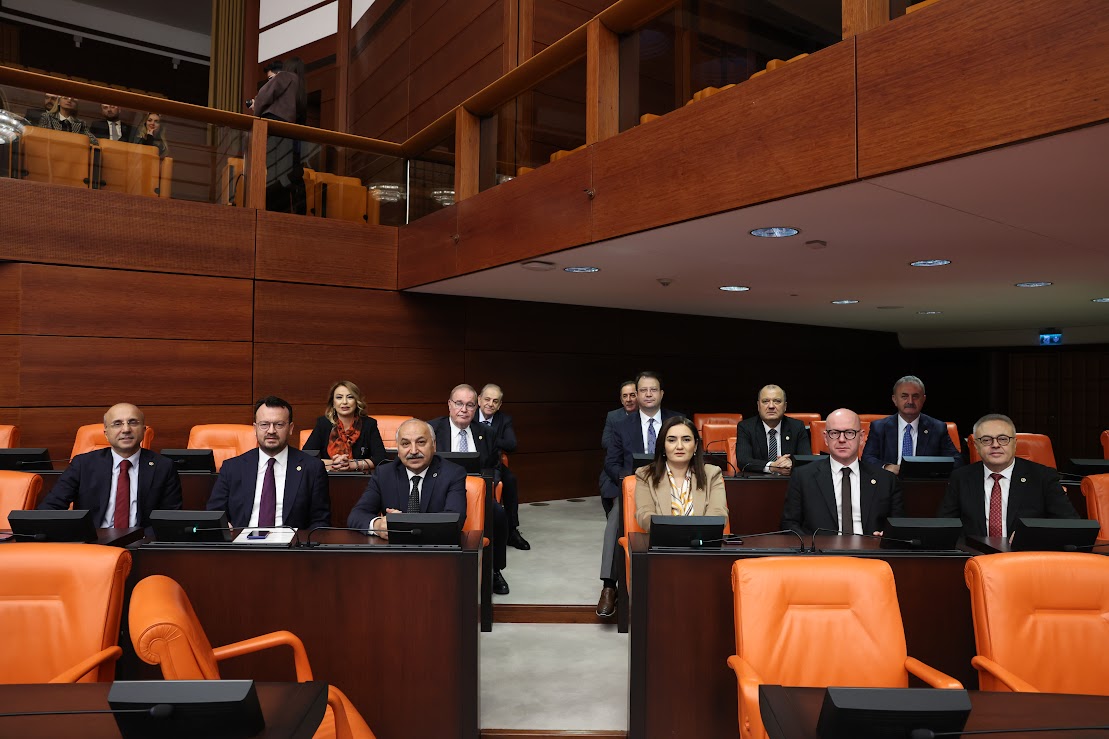 599514473 1544662853751889 5582330084913532168 N