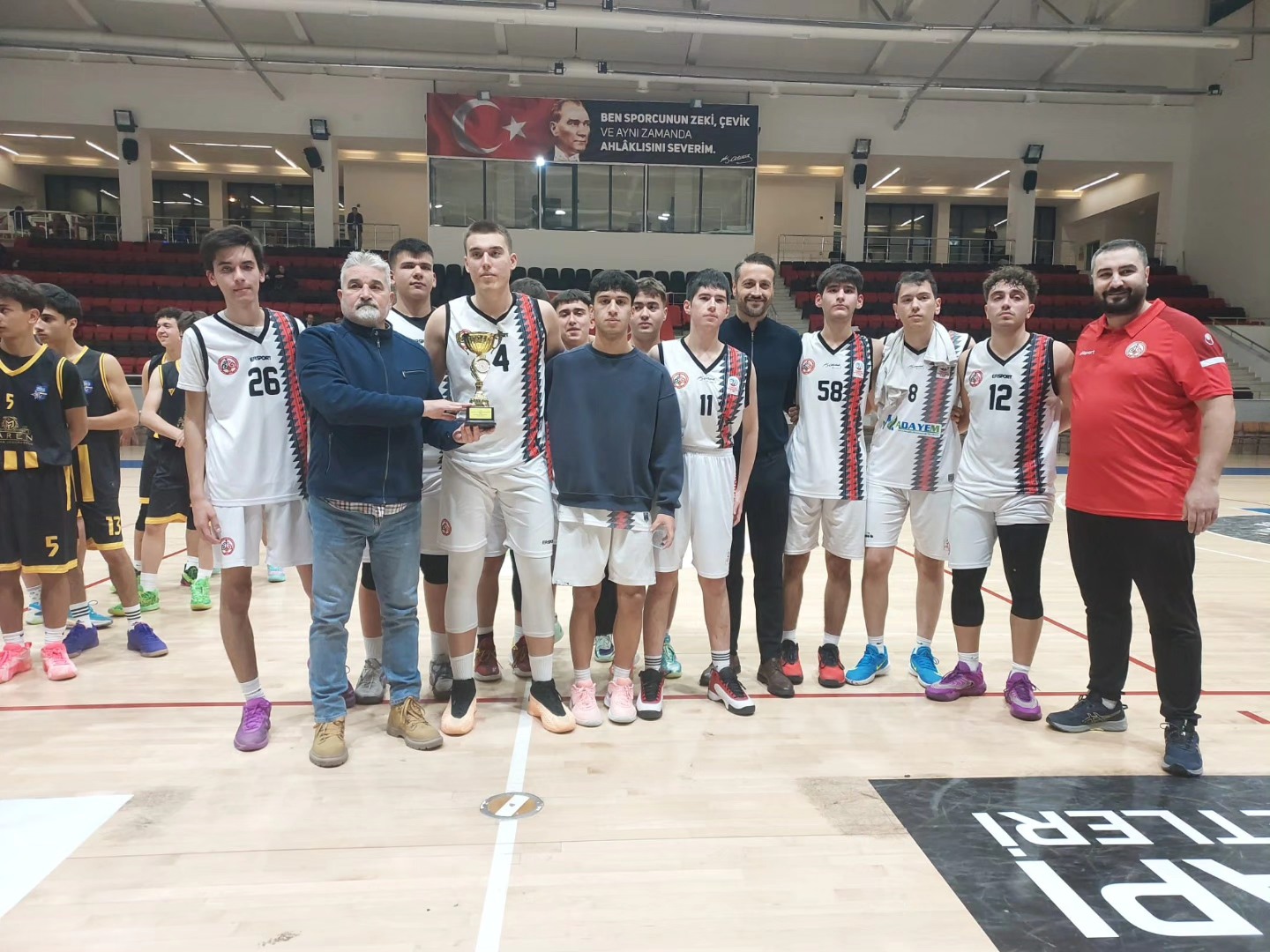 600375288 1314212194069580 807689386170565809 N