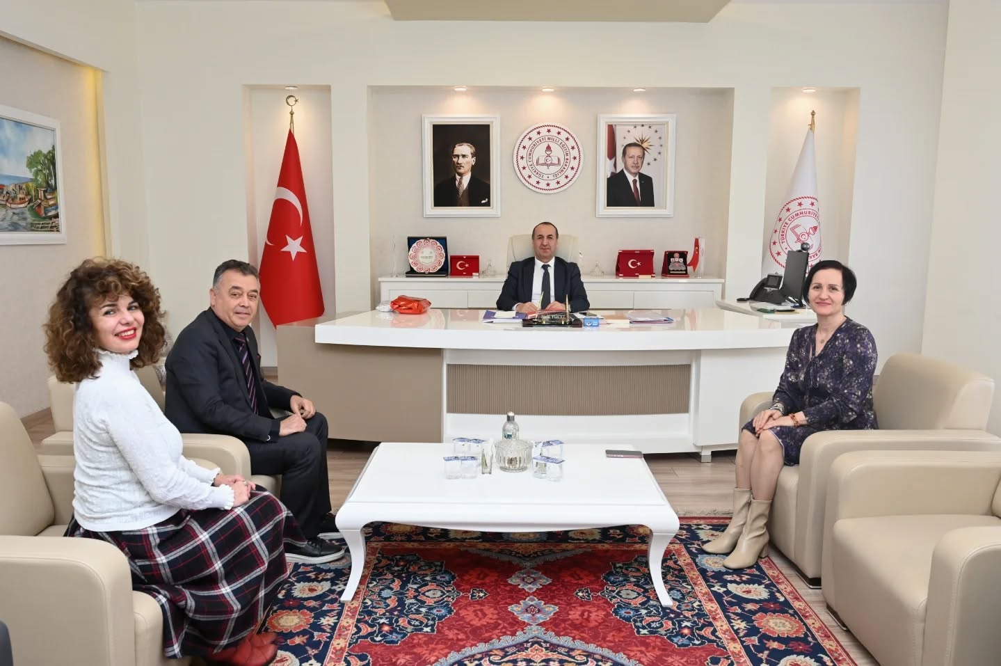 601438283 18146675644431364 3730000830594470285 N