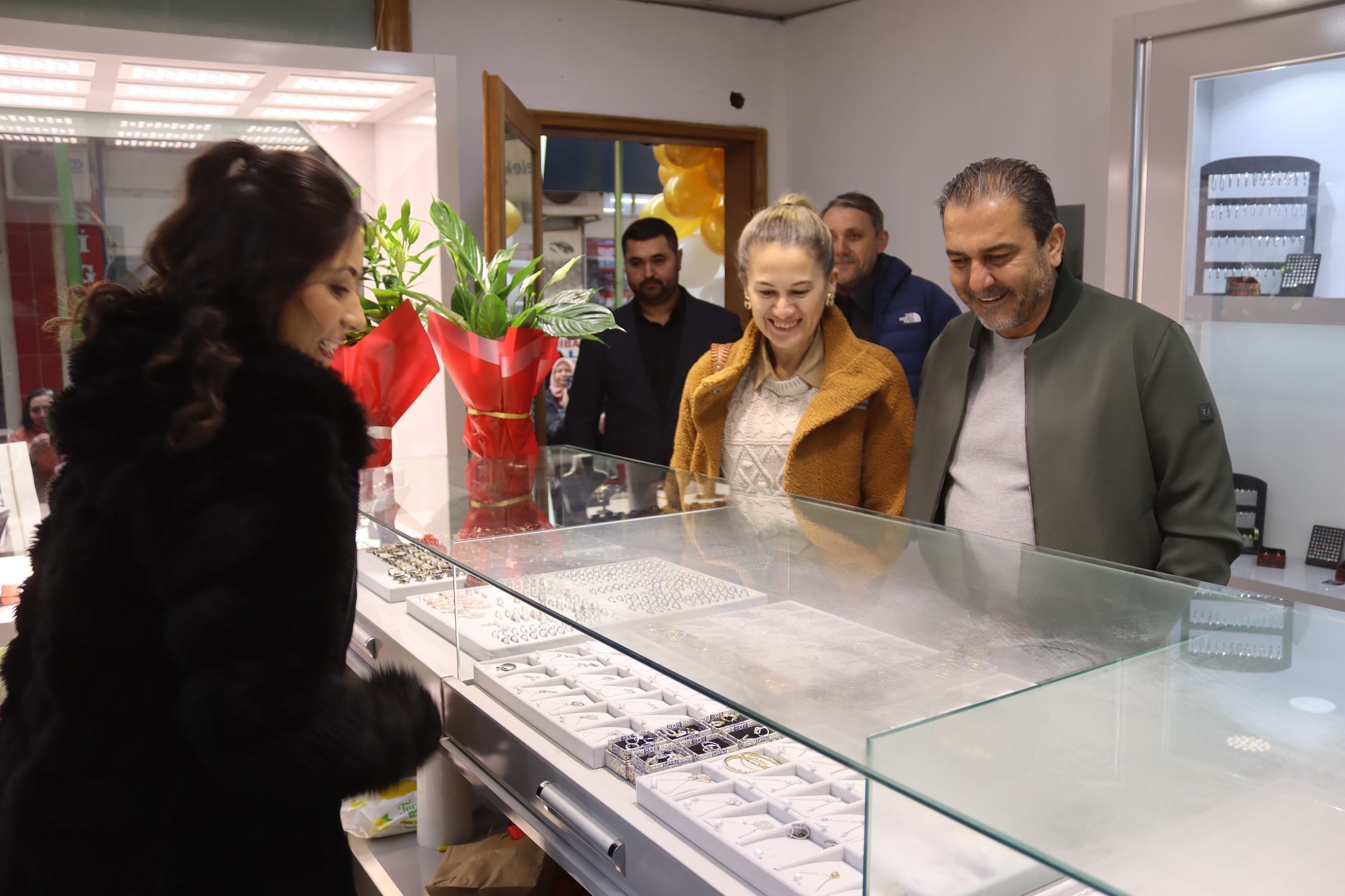 601824647 17923381125200444 5558035639418136771 N