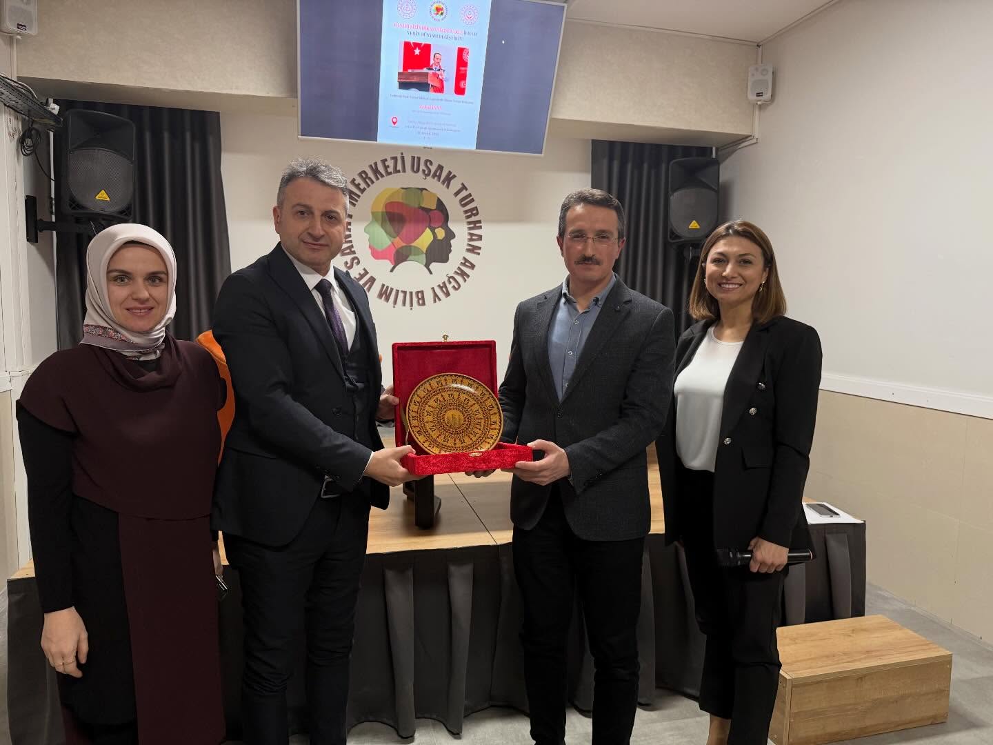 602888440 18097194529803986 8928466084727962351 N