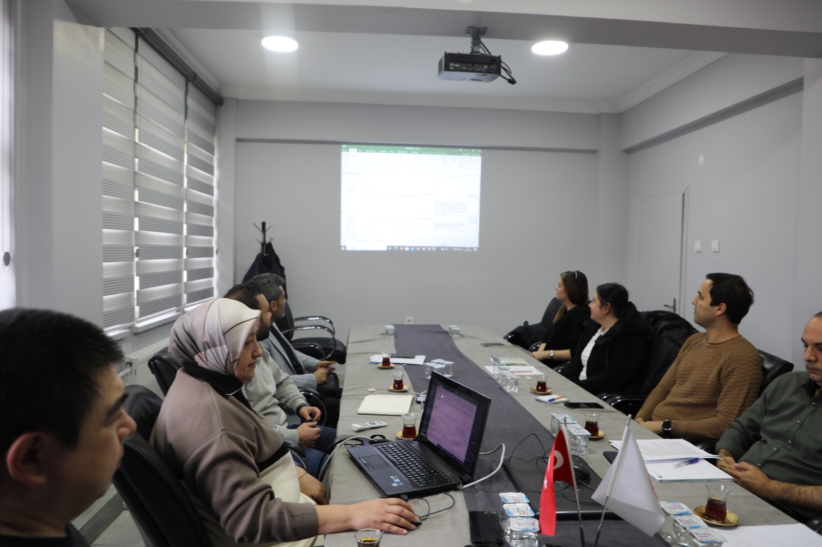 605215198 122189849978544242 6847409403326155370 N