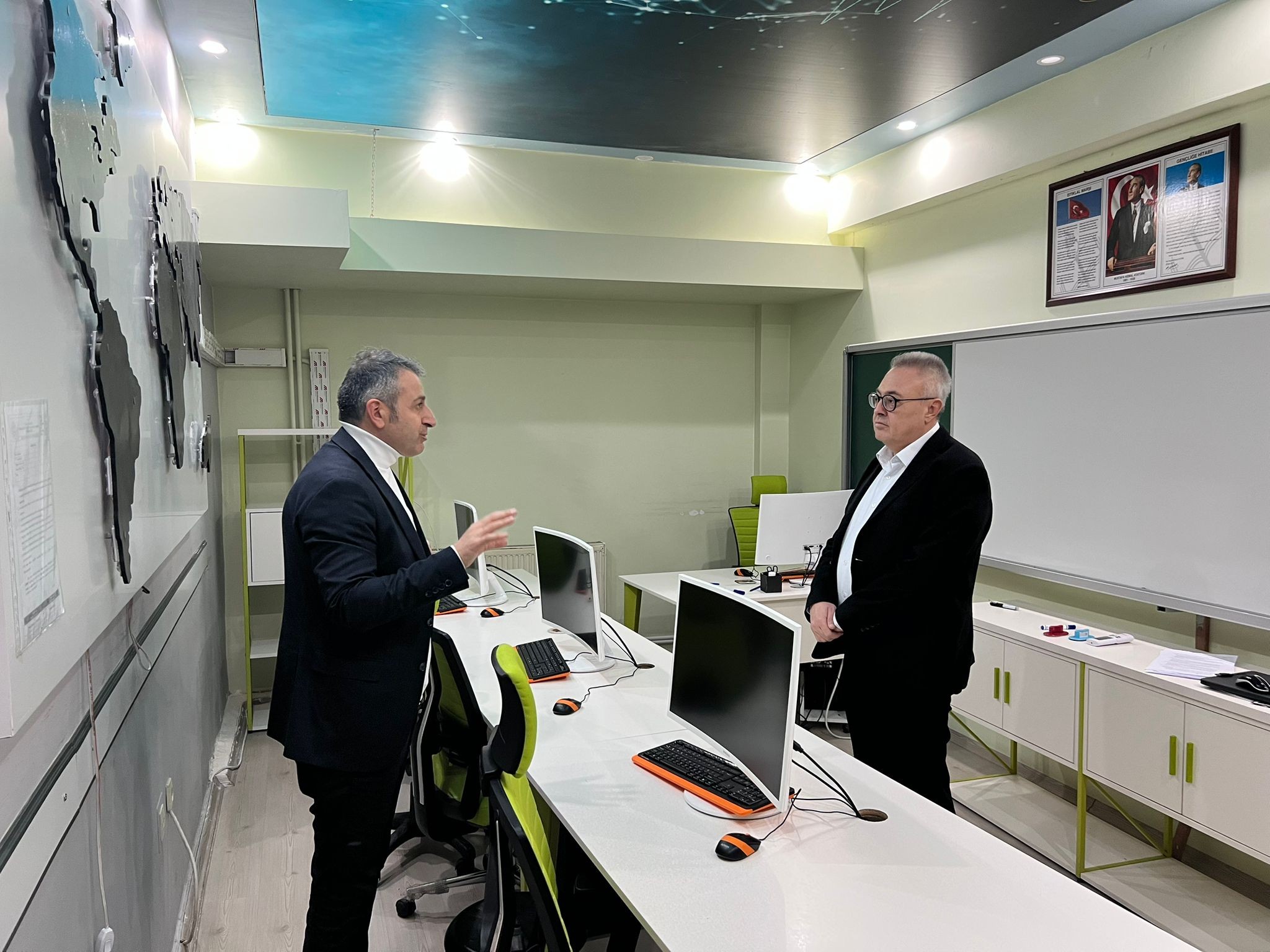 605222242 25659956116932441 5753669053388798963 N