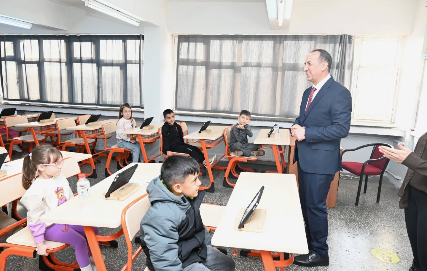 605243768 18147362164431364 4253026030269768527 N