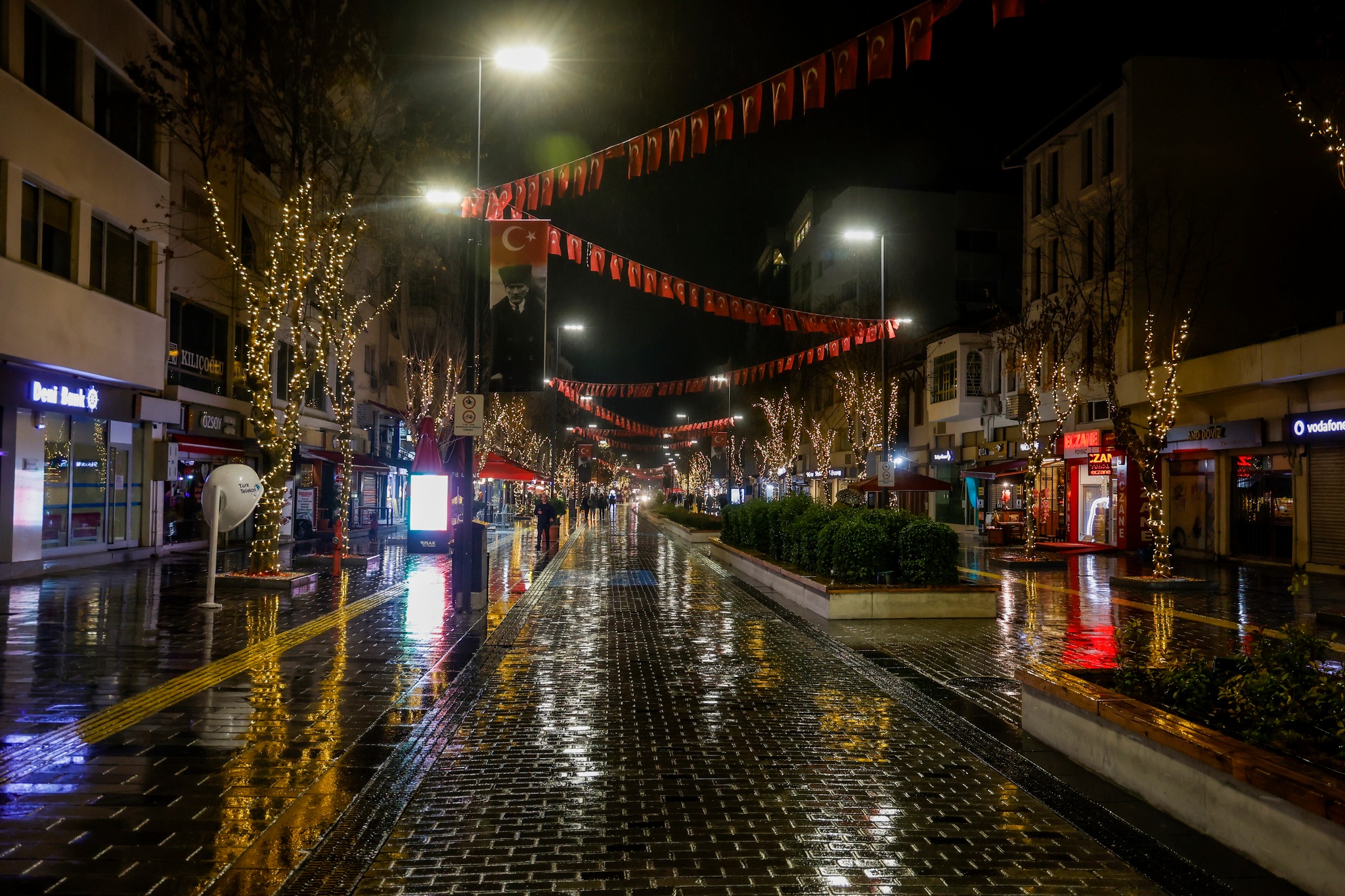 605751103 1188687256738547 3984408011432307998 N