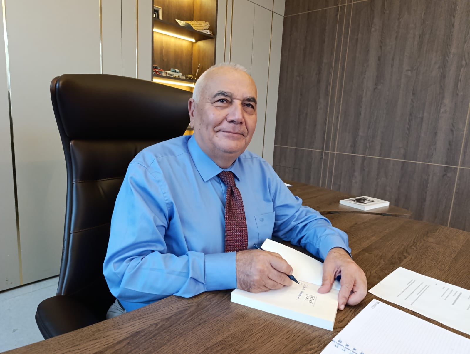 9230Ed18 Cbe0 4272 A5Dc 053Dfa32Db9A