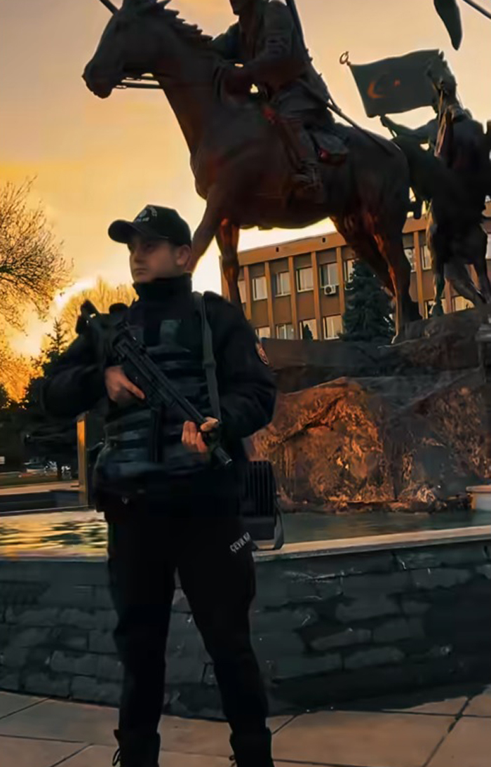 Uşak Polisi En Uzun Gecede De Görev Başındaydı 2