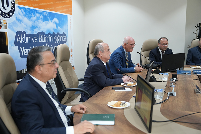 Uşak Üniversitesi Senatosu (6)