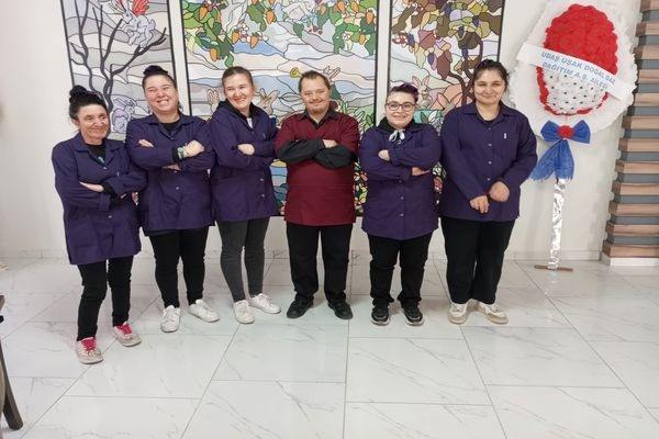 593993696 1528260014914263 5646621987753707010 N