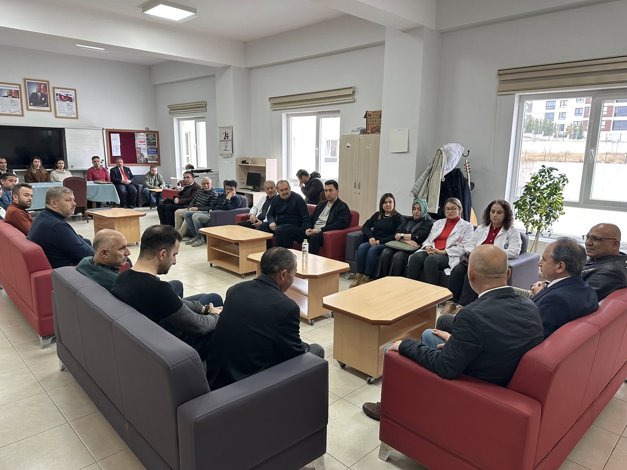 607165863 25580881838246399 6393336314970017910 N