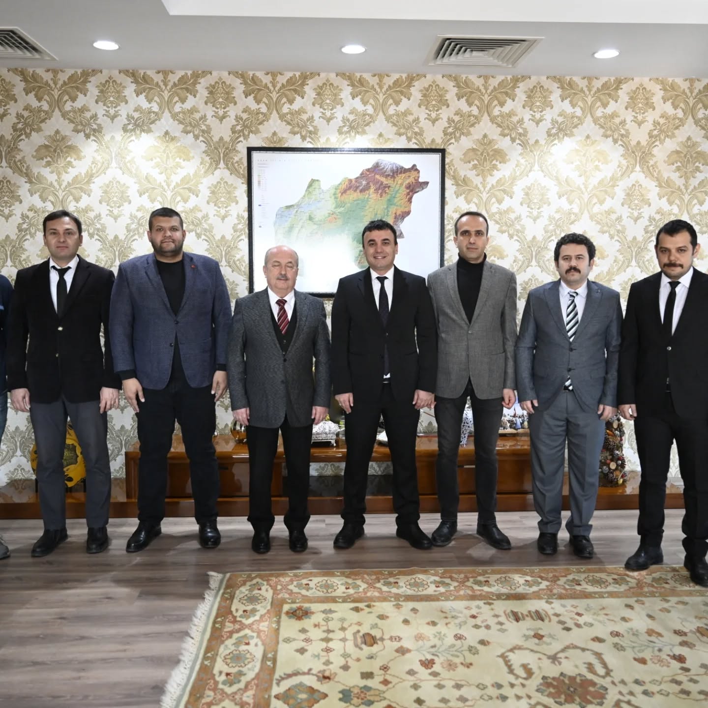 607570822 18498337750078950 6024092561936334757 N