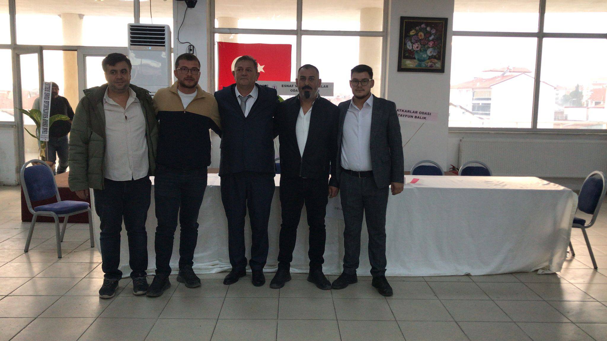 608188399 1310394767785700 2748048364589047437 N