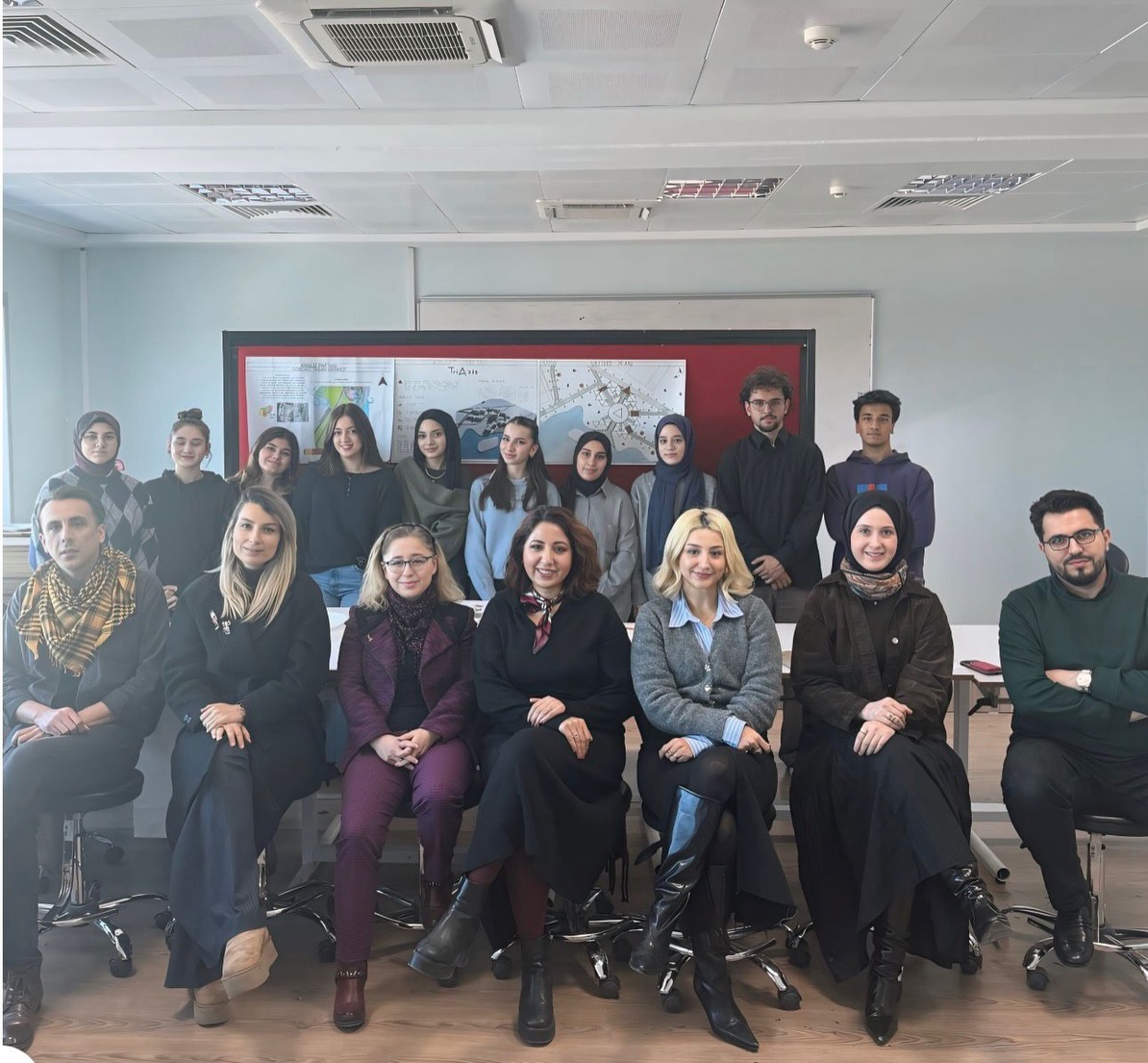 608643821 18098523346874679 6347372004488737480 N (1)