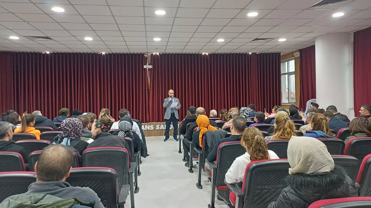 611238813 18050052143694089 5710237877886420185 N