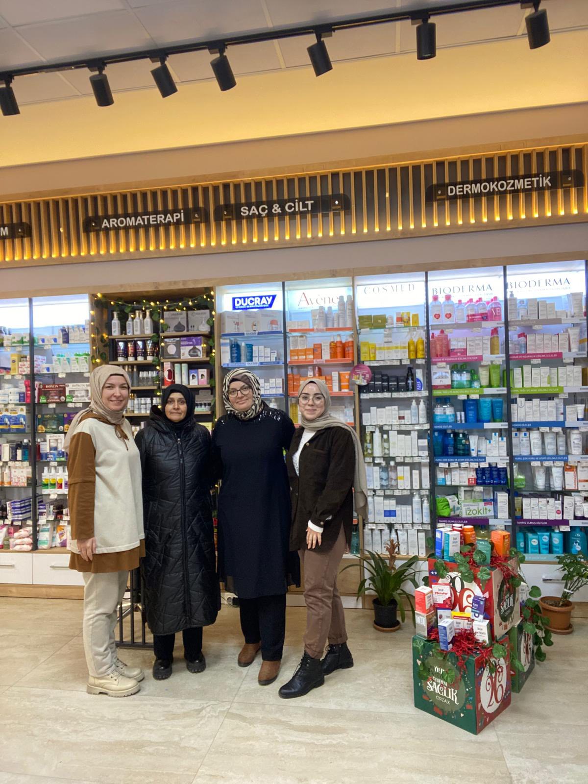 611293045 892926613261139 1749404127901701407 N