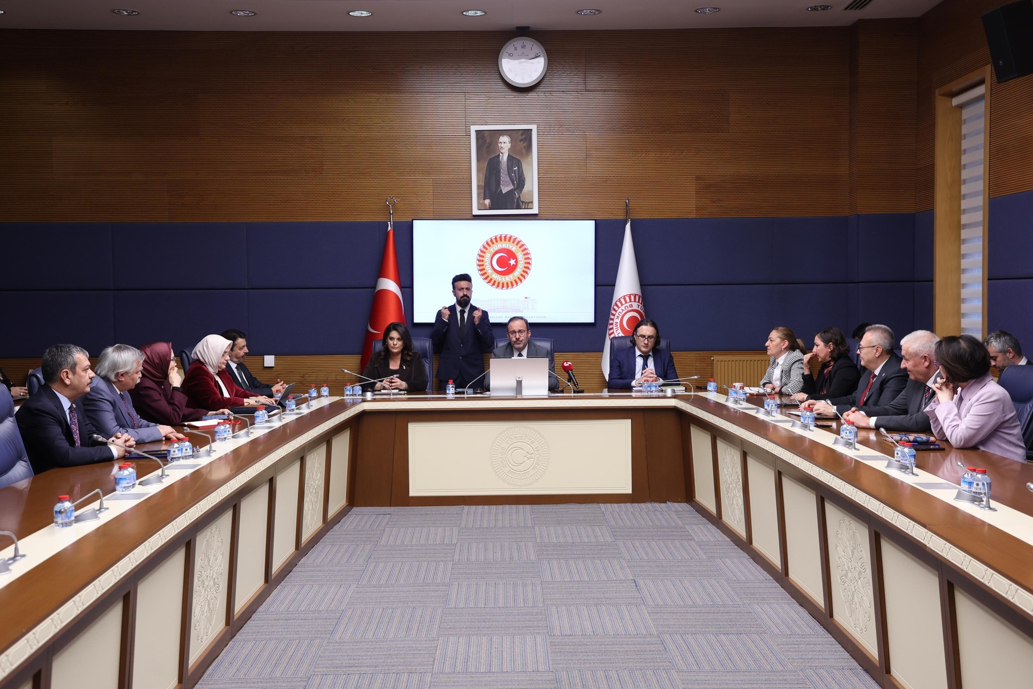 611563719 25733320442929341 4216318936640175029 N