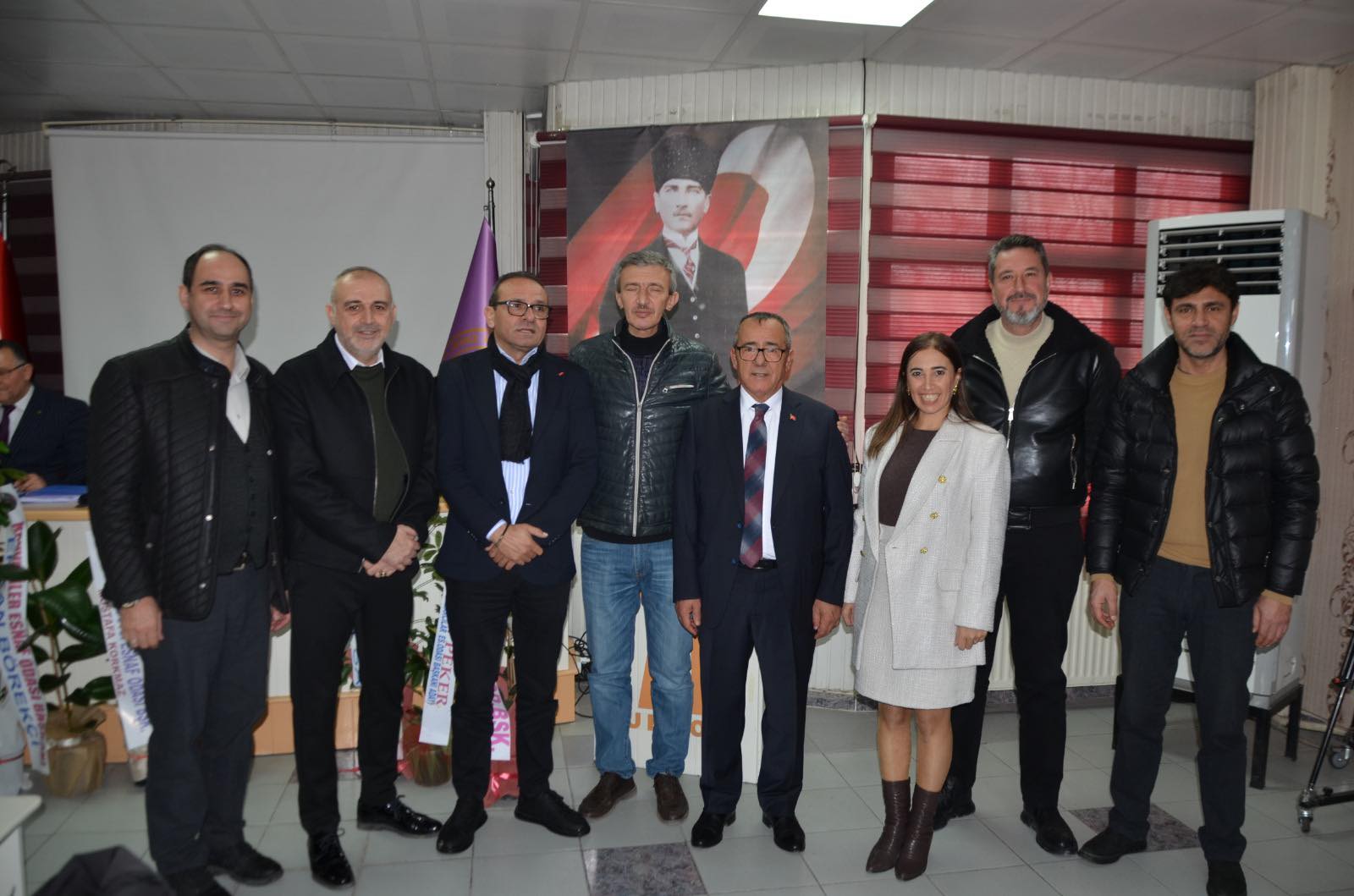 612241238 25552245254397446 5745493531168796061 N