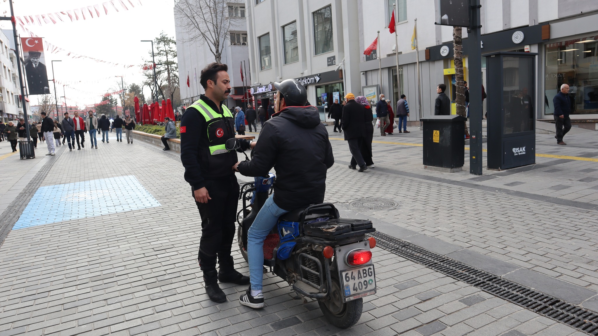 612575363 122189636498438226 2413891861676479523 N