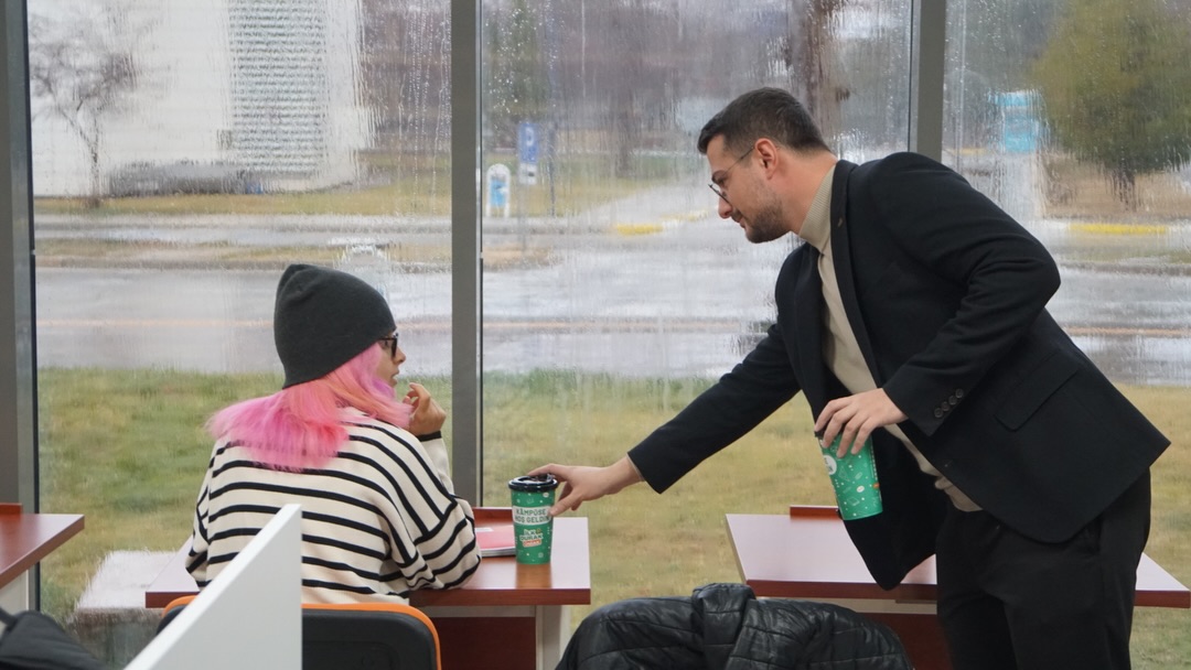 613043868 18043331189707767 4597313125141380862 N