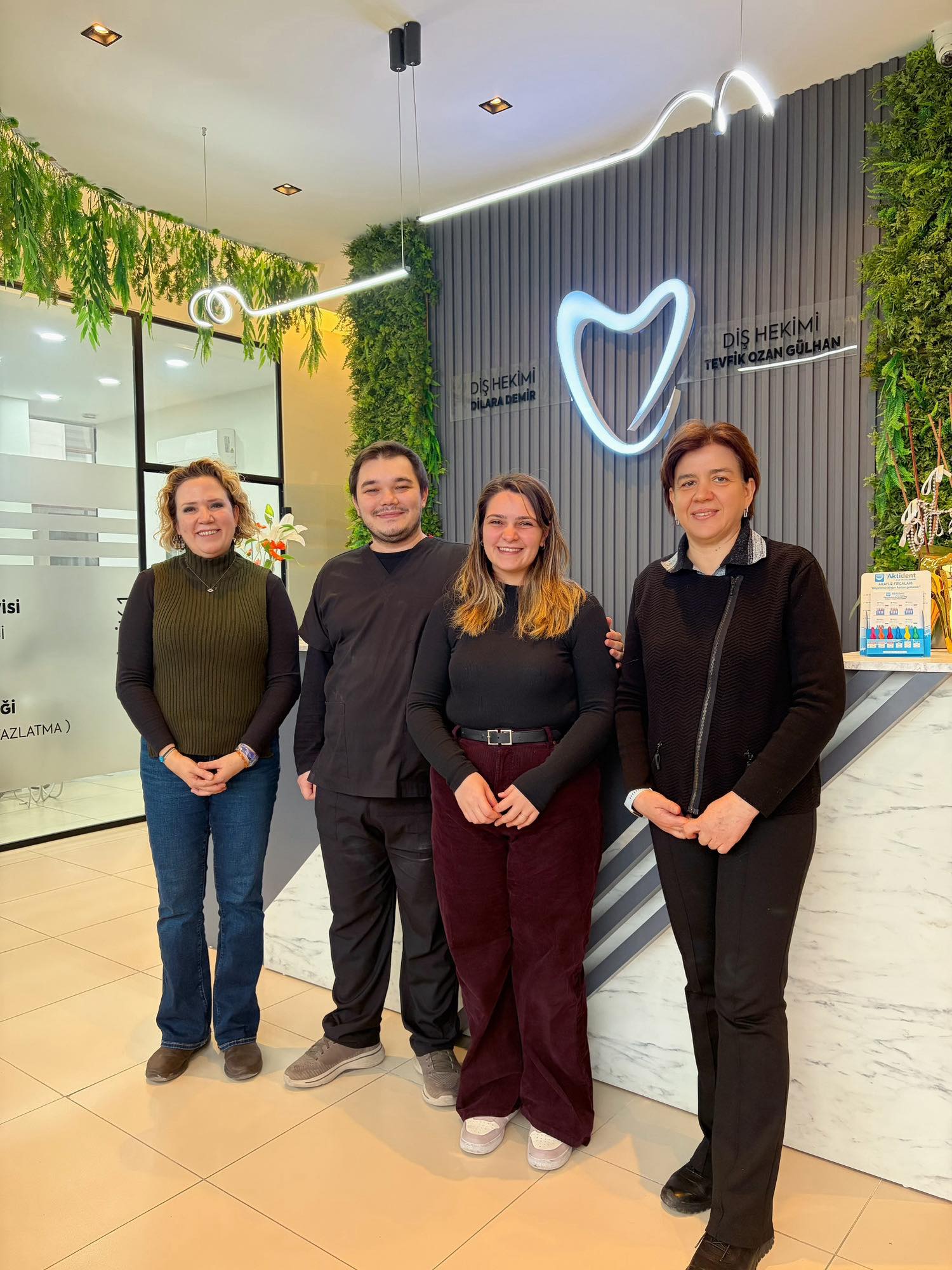 613545319 4369020456718400 7253873156418310953 N