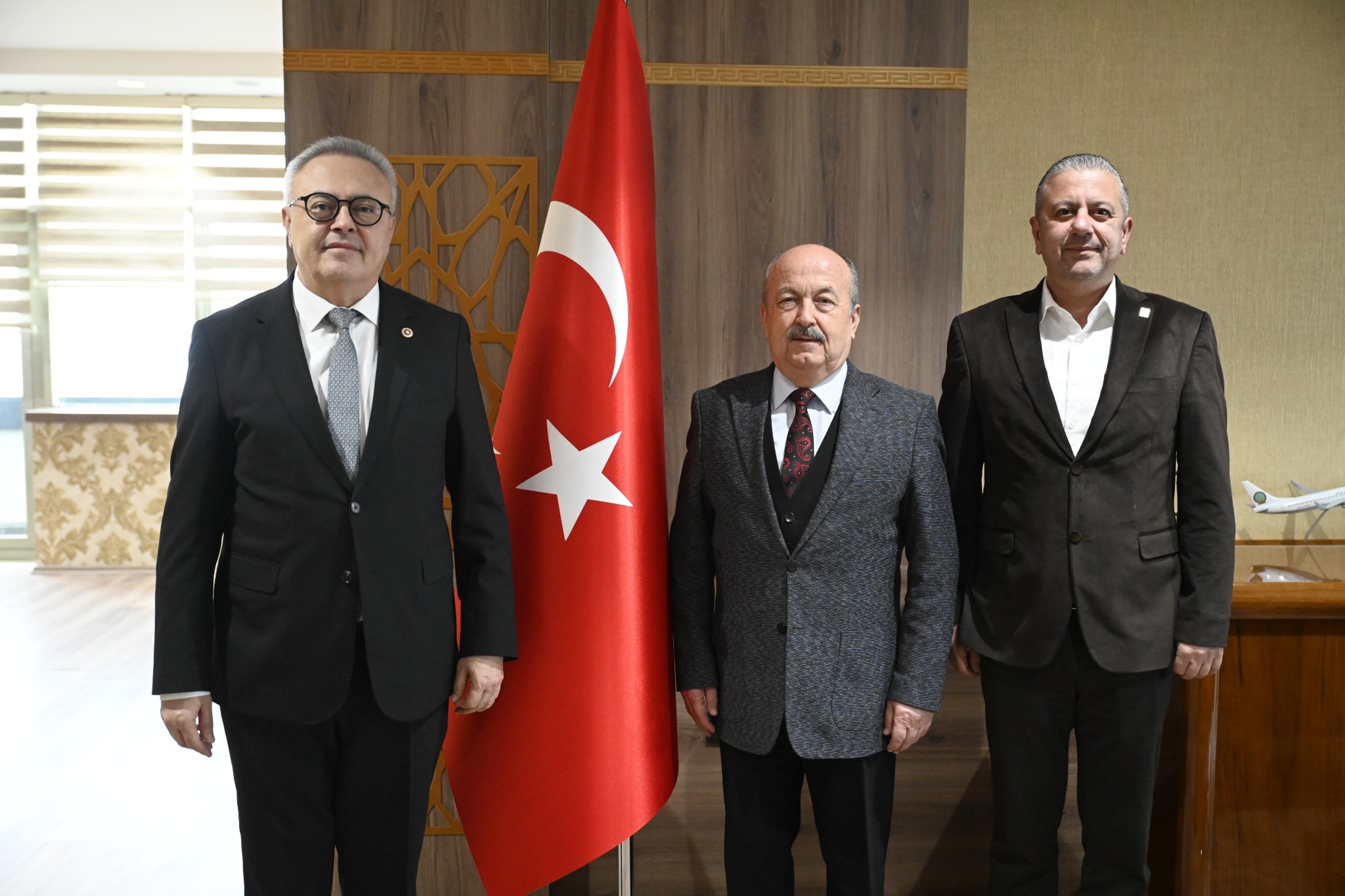 613999698 25739563255638393 2011948832172225624 N