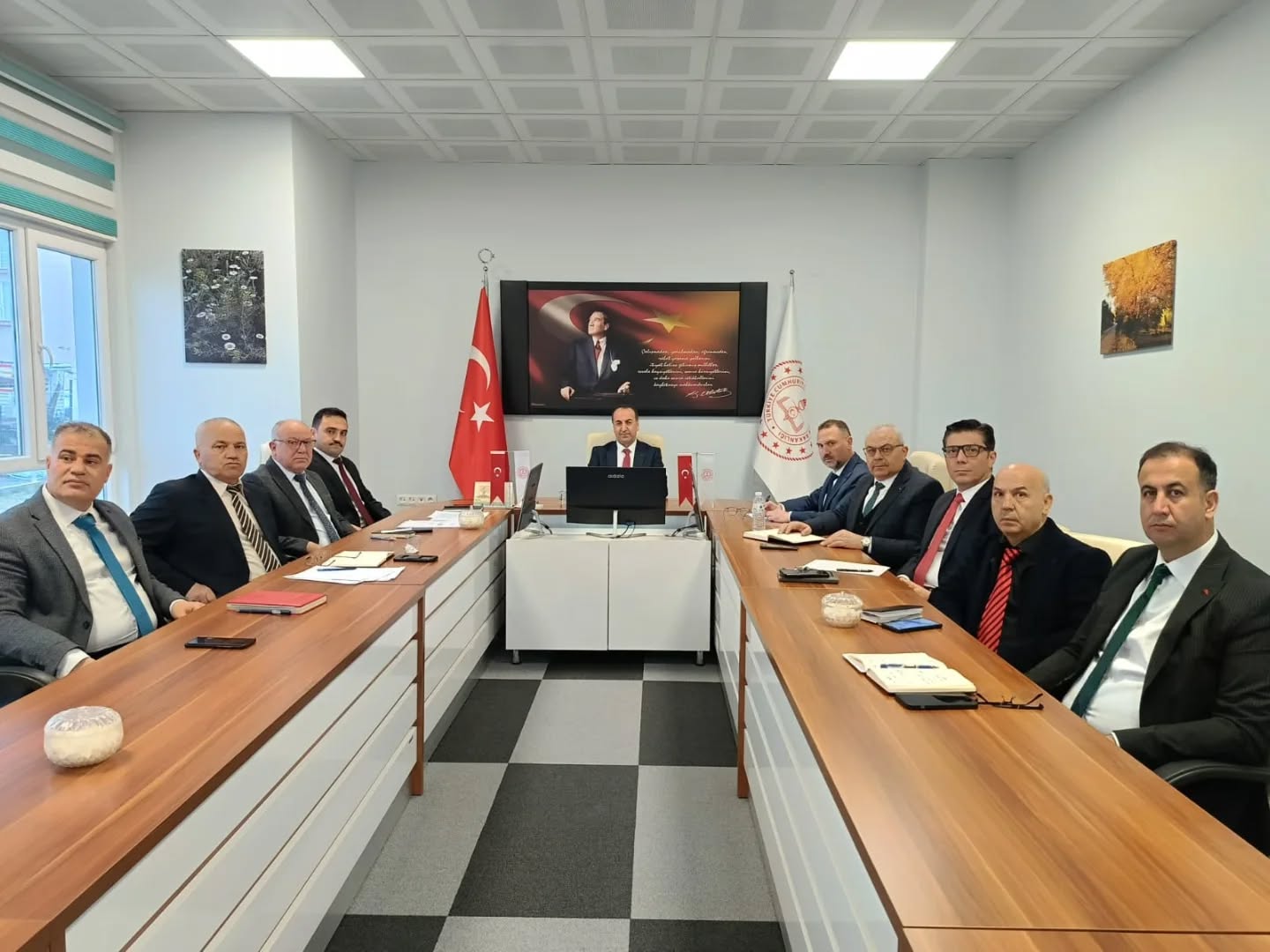 614856495 18149104822431364 5738450916397807255 N