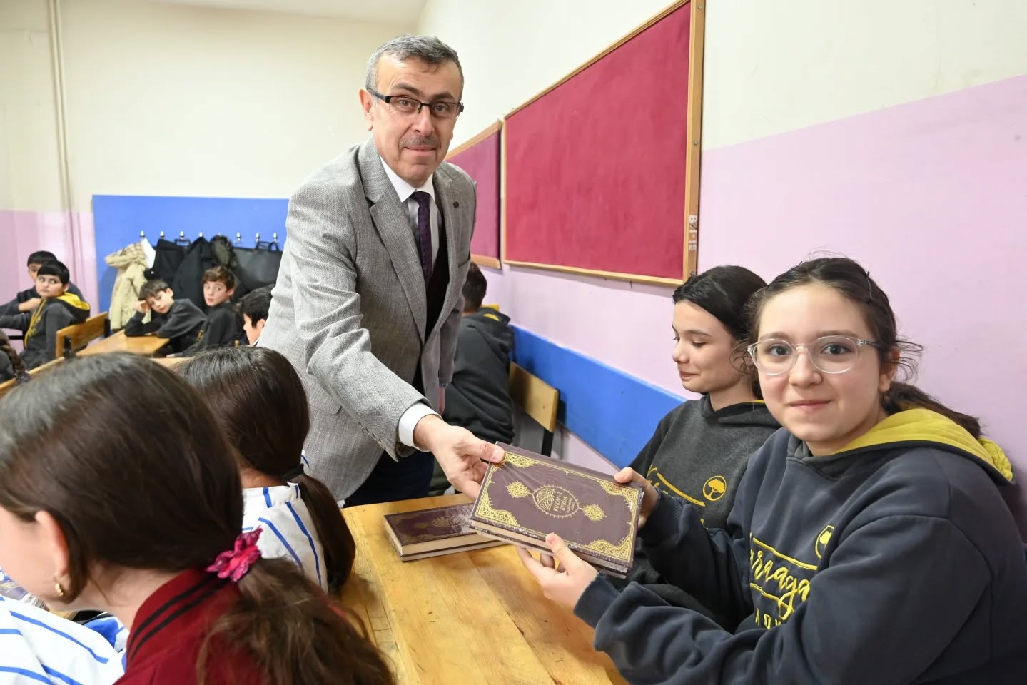 614885625 18149130022431364 5947183664269447111 N