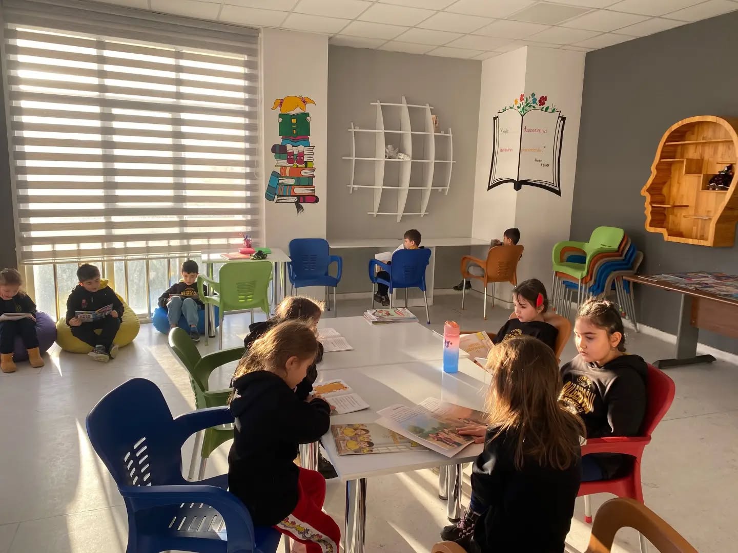 615496712 18550653775038285 7723384638230492069 N