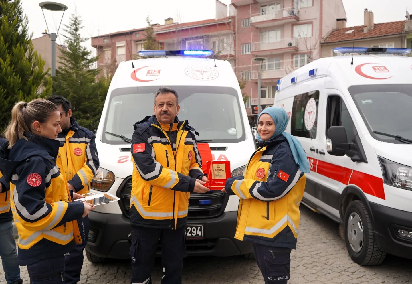 615592318 18298890334287272 4693773638856362464 N