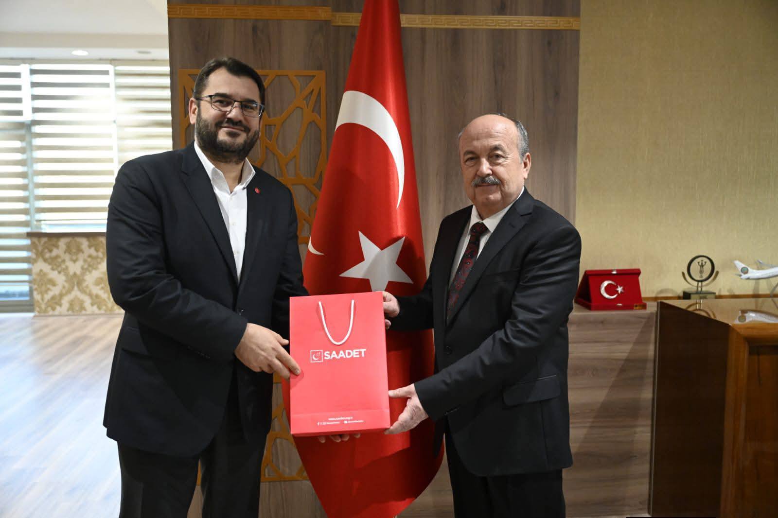 615825671 122208567296568216 395644393350171537 N