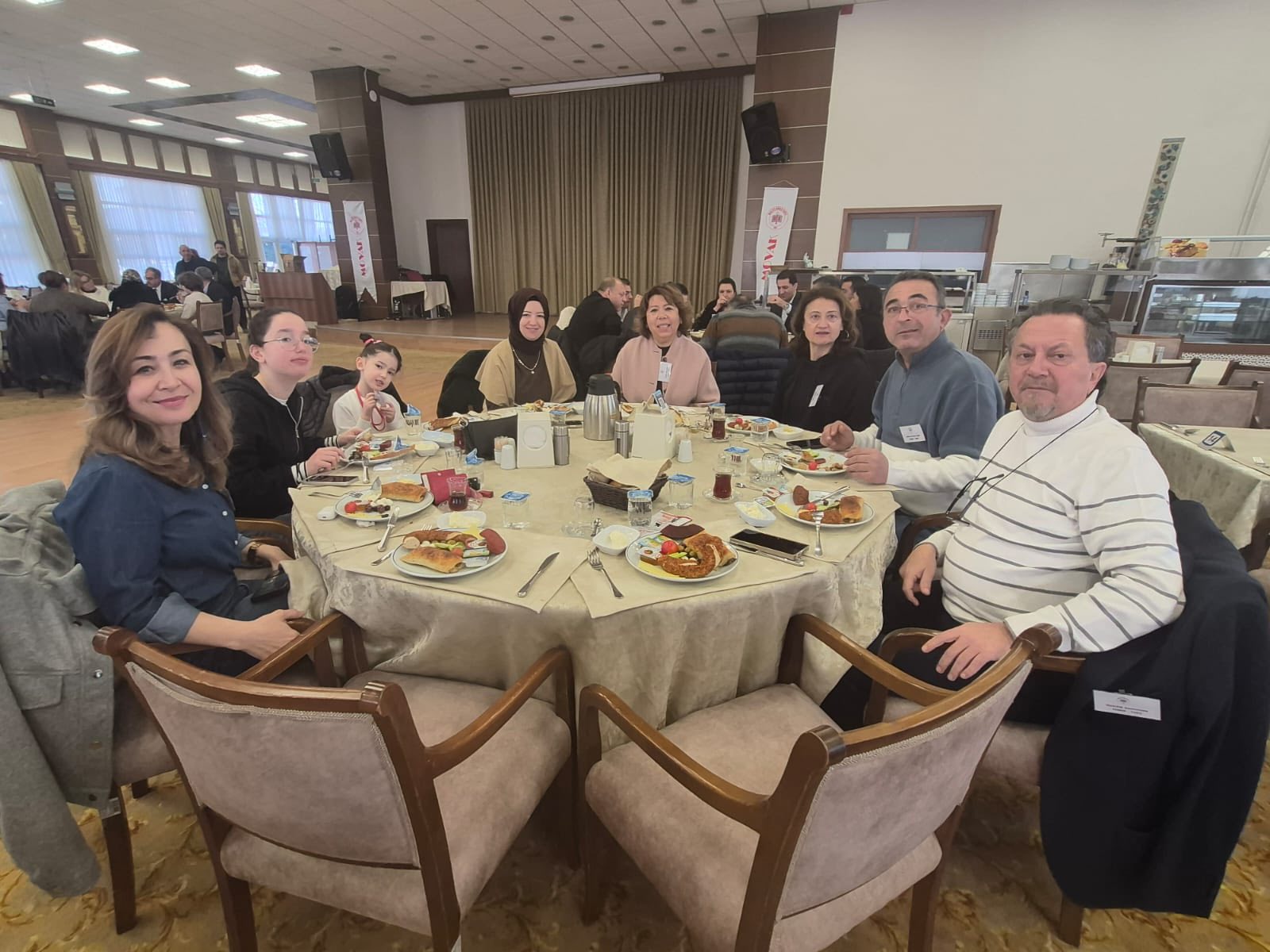 617061935 122113601613105807 7441694297208284909 N