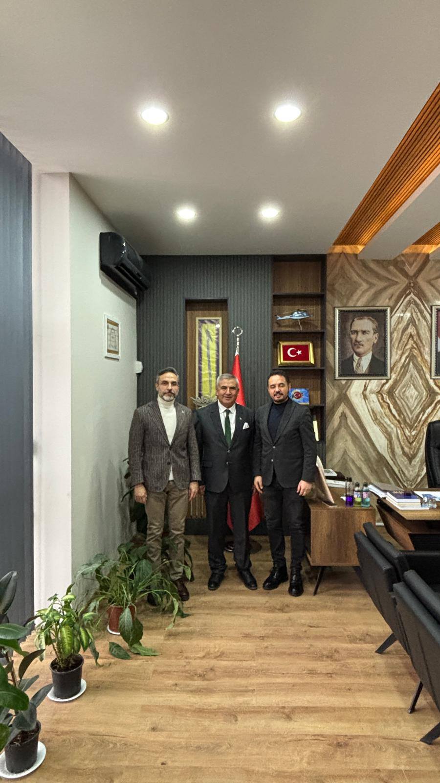 619285992 1254395229880423 132905132720933320 N