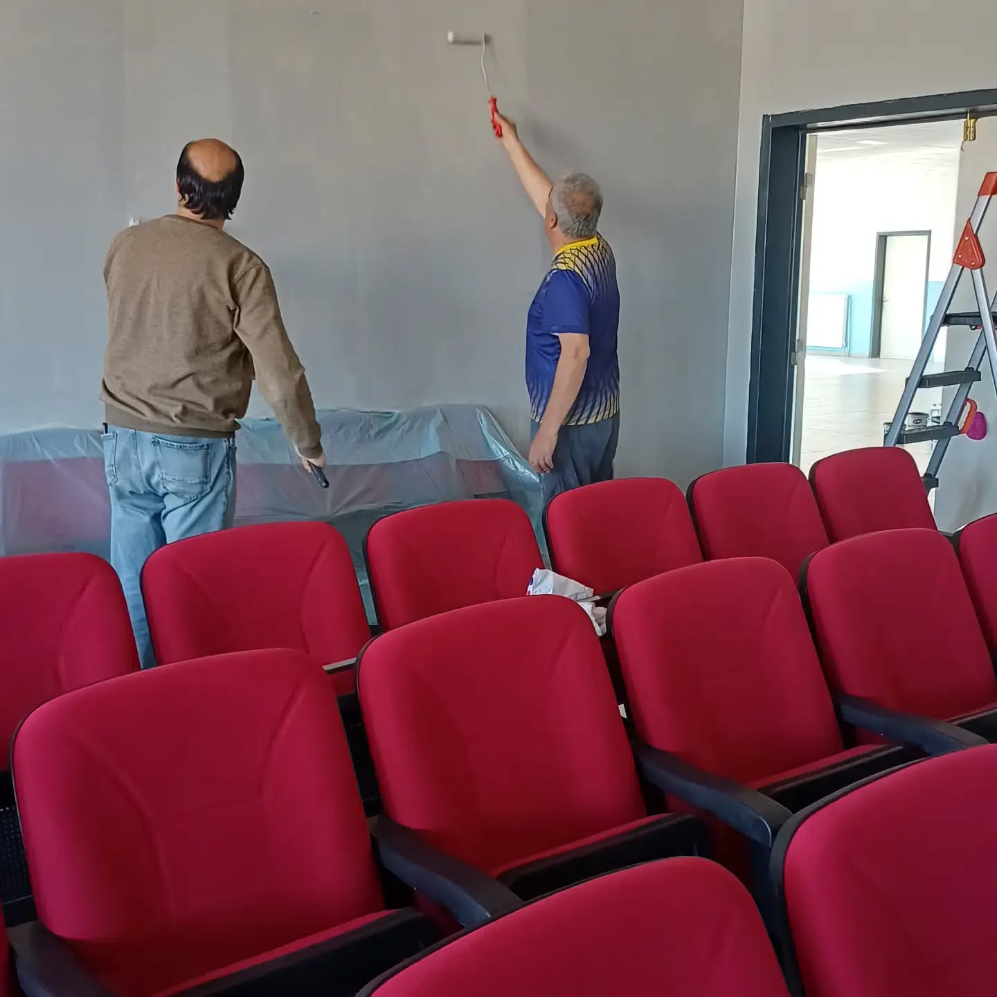 619768000 18551930125038285 4256457229372584226 N