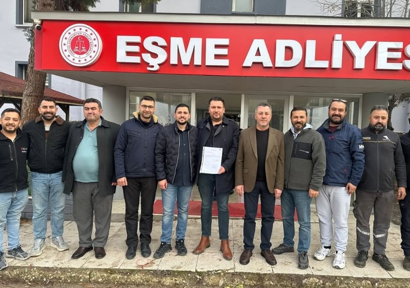Eşme Esnaf Ve Sanatkarlar Odası Başkanı Nazmi Özay Yeniden Mazbatasını Aldı (2)