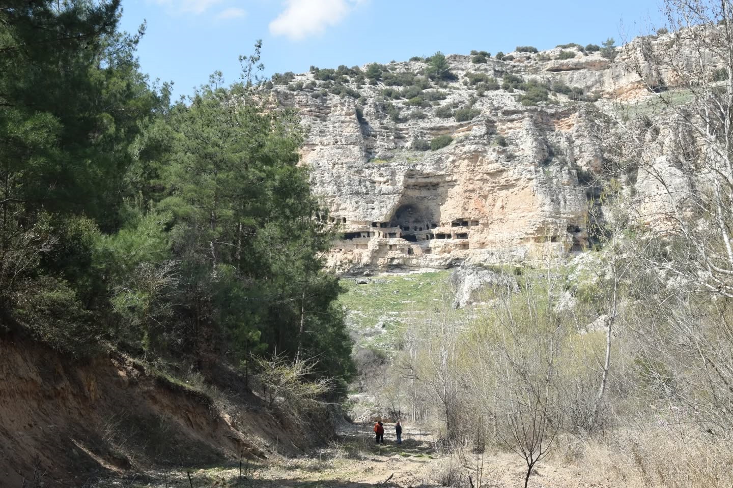 Kırlangıç Mağarası’nda Pepuza’nın 1500 Yıllık Sessiz İzleri! 2