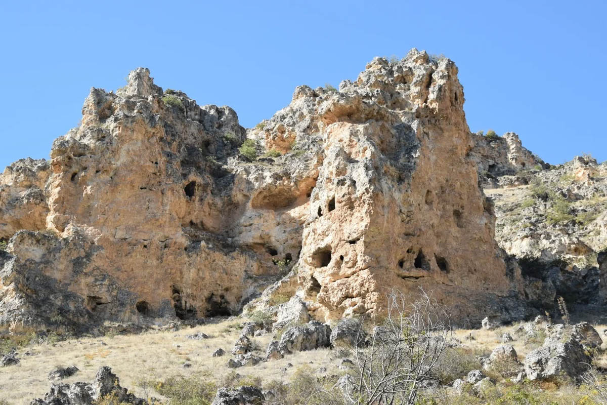 Kırlangıç Mağarası’nda Pepuza’nın 1500 Yıllık Sessiz İzleri! 5