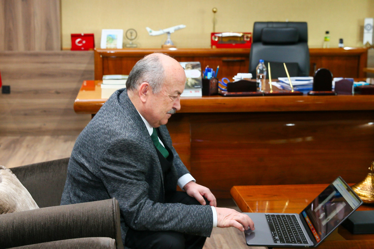 Rektör Demir Aa’nın “Yılın Kareleri” Oylamasına Katıldı 2-1