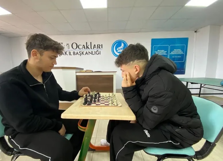 Ülkü Ocakları 2-3